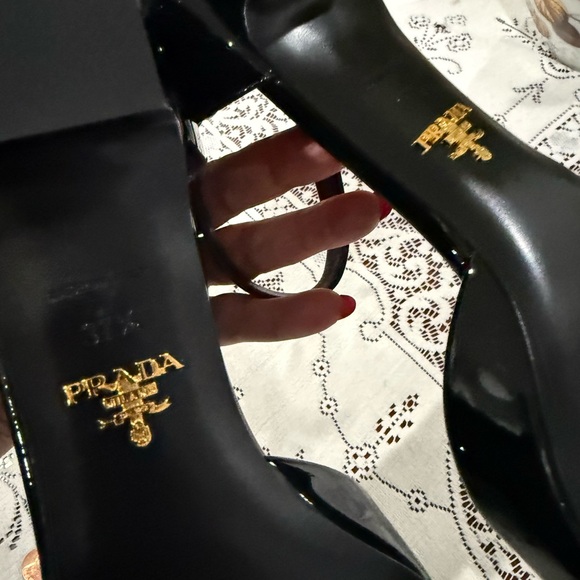 Authentic PRADA Modellerie Black Patent Leather Block Heel EU 37.5 US 7.5 - Picture 8 of 16